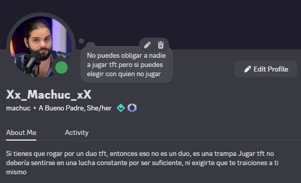 No puedo jugar con ud mas vale que no me haga otro twit.
Yo el menos dolido:
