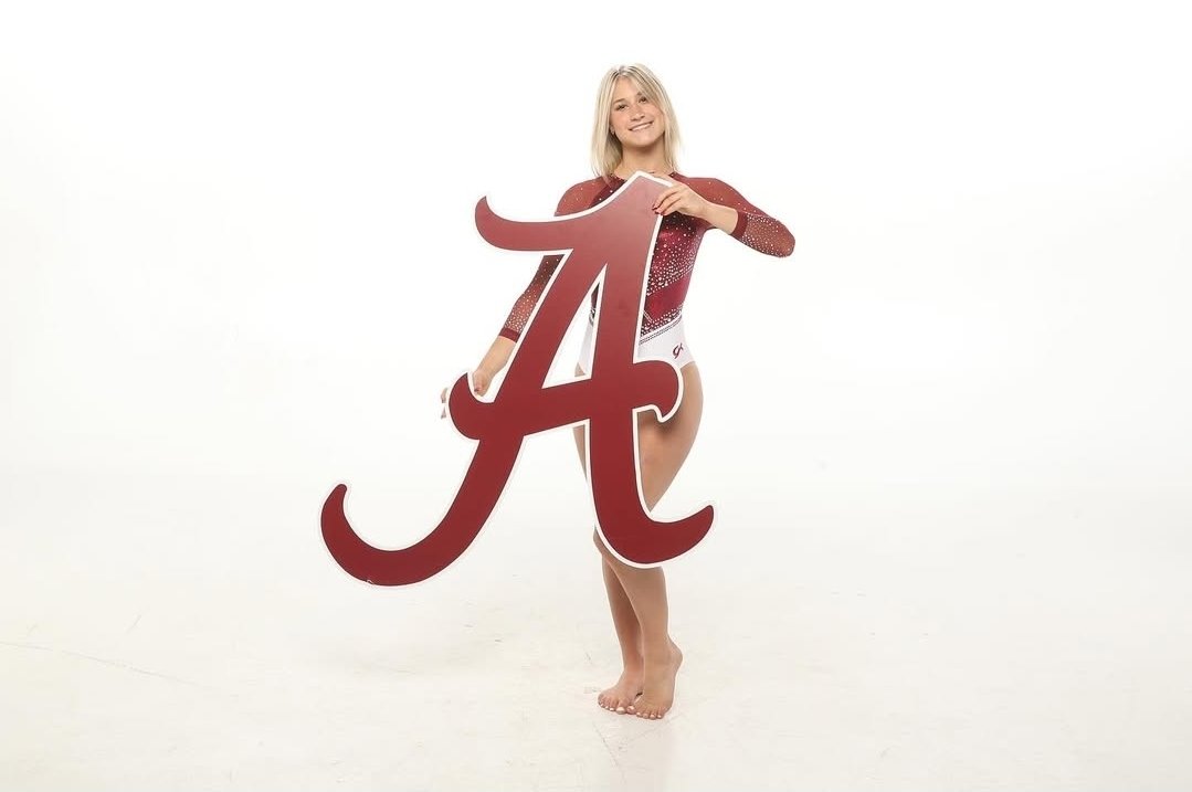 CardinalMooneyC's tweet image. Congratulations to Cardinal Mooney Senior Noella Marshall who has committed to a full ride scholarship for gymnastics to The University of Alabama!!
As they say..... Roll Tide!