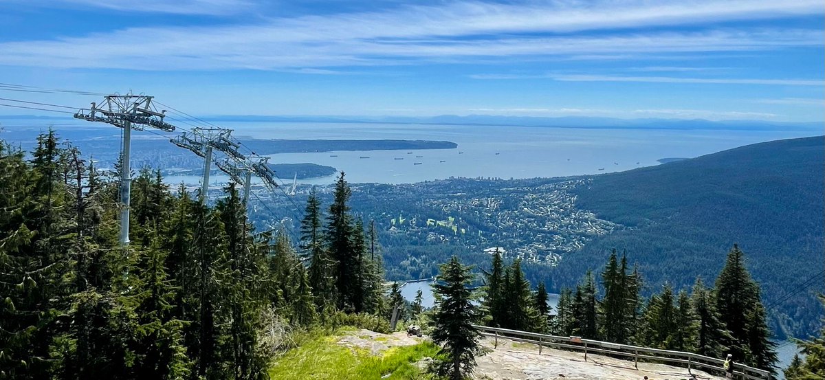 rogcheer's tweet image. My first Grouse Grind

2.5 km
800 vertical meters
2,830 steps
51 minutes, 45 seconds
1 hip replacement
59 years

Why? Because it was there. Cheers!