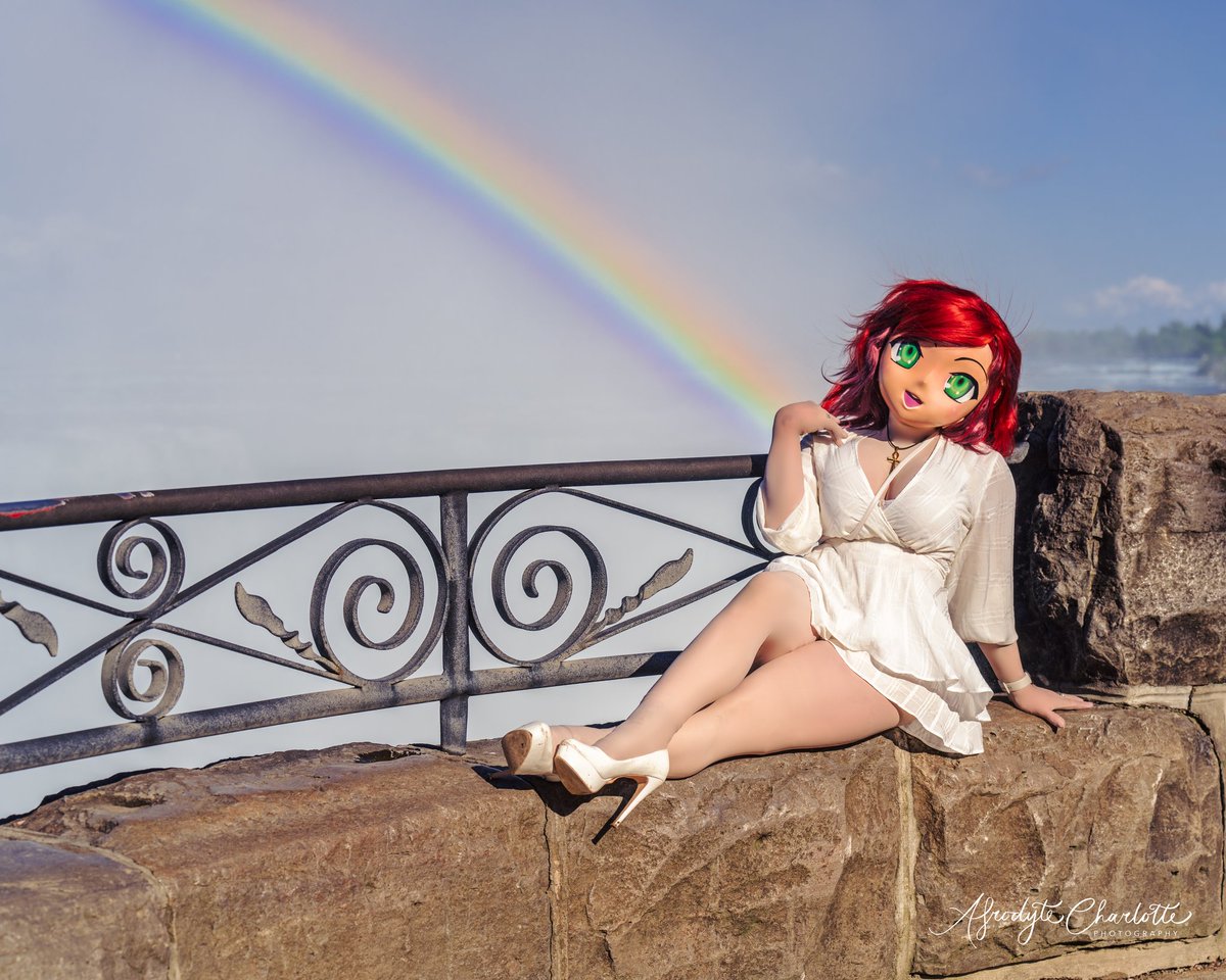 When the squad is pure magic and the universe sends a rainbow to prove it!!

Got to hang out with these cuties at Niagara Falls!! Lots of fun, laughter and catching up!!

What are your squad's plans for the weekend? 

📸: <a href="/NekoNicoKig/">Neko Nico 🇨🇦 🌹🌻🐇</a>
🎨: <a href="/Afrodyte87/">Afrodyte</a>

#anww #kigurumi