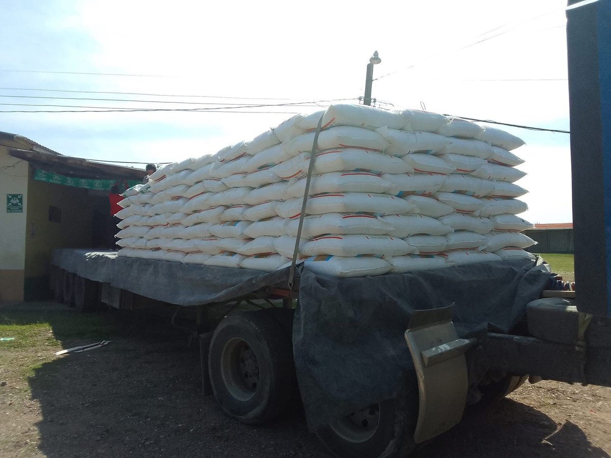 saghonduras's tweet photo. 1/3 🔴 ¡Estamos marcando la diferencia, colocando al productor 👩🏻🌾 como eje central del #SectorAgroalimentario 🌿, cumpliendo el Plan Bicentenario de la presidenta @XiomaraCastroZ , implementando la #PESAH 2023-2043! https://t.co/0gE1CGh3Rv