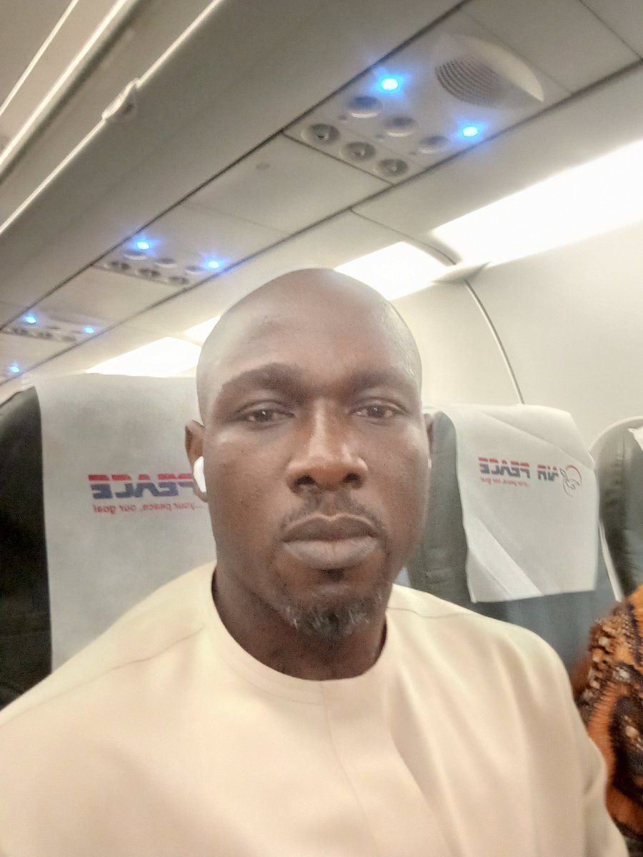 Deicecool's tweet image. I am Igbo
I am a Christian
I am from the South East
I AM PROUDLY OBIDIENT
THE OBIDIENT MOMENT IS FOR EVERY TRIBE AND REGION. IT'S FOR PEOPLE WHO WANT GOOD GOVERNANCE AND A BETTER NIGERIA. PEOPLE WHO ARE READY TO STAND WITH A MAN OF INTEGRITY AND COMPETENCE.
OBI IS COMING.