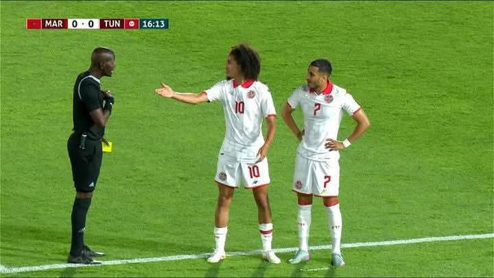 مجـ زرة تحكيمية ، الحكم يحرم المتتخب التونسي من رمية تماس واضحة