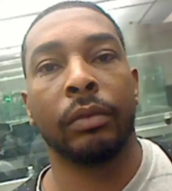 Luis Francisco Soriano, a Dominican fugitive wanted for the slaughter of a family of four in NY last year, was finally arrested by US Marshals.

Soriano reportedly m*rdered a 2yo and 4yo child, along with their parents, before burning their home to the ground.

This is the kind