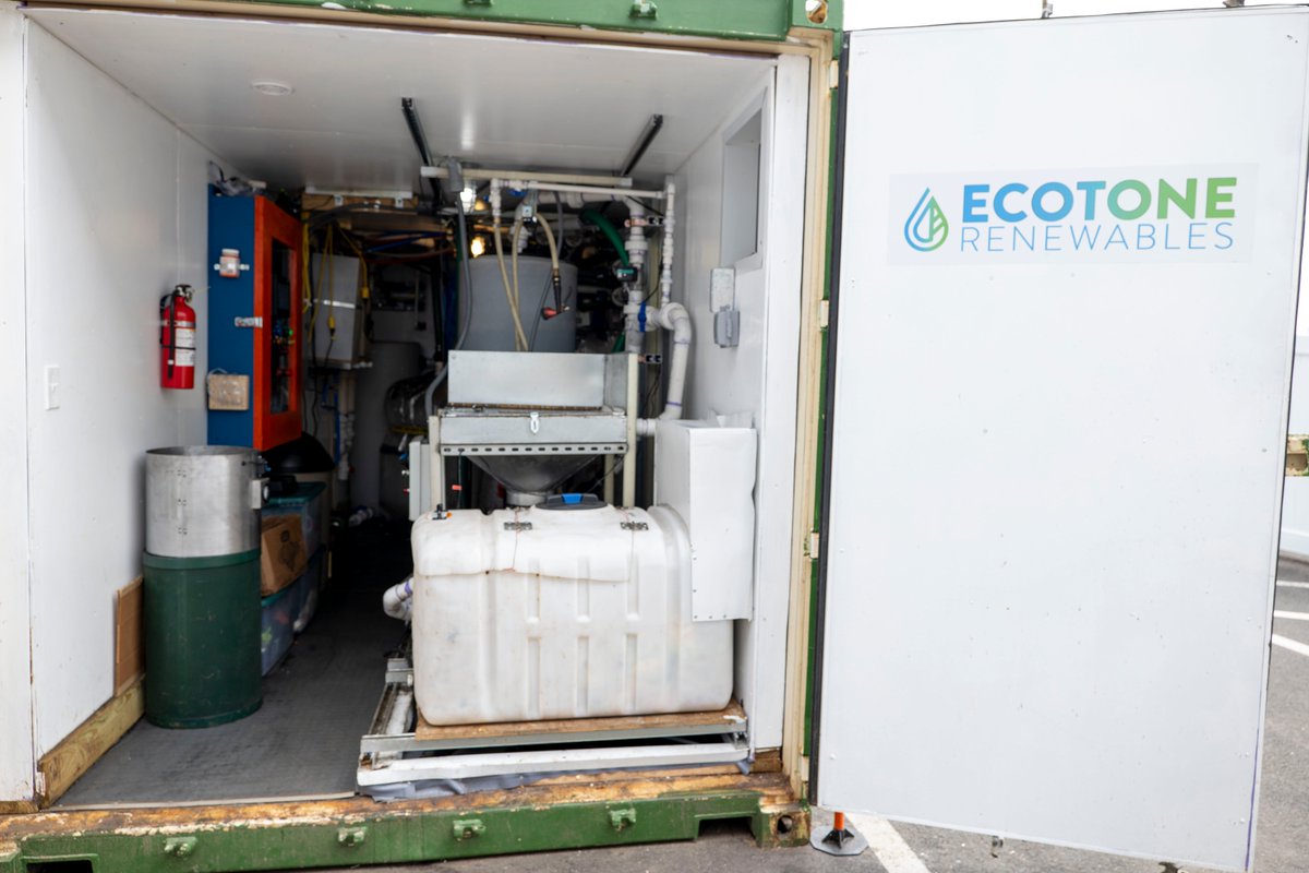 ZEUS: Zero Emission Upcycling System

ZEUS is Ecotone's flagship product—a patented, fully automated anaerobic digester housed in a shipping container. It processes food waste on-site, converting it into Soil Sauce, a nutrient-rich liquid fertilizer, and capturing methane for