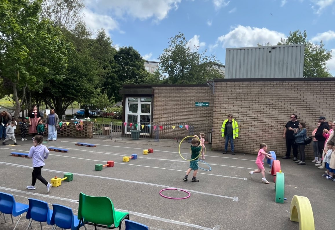 ParkMaryhill's tweet photo. Fantastic day at our Sports Day. The children did amazing in a variety of races. All our families came to cheer the children on and even the rain stayed away for us, well just a little.😂.Well done everyone. 😊🥇 https://t.co/MHBOWYnecX
