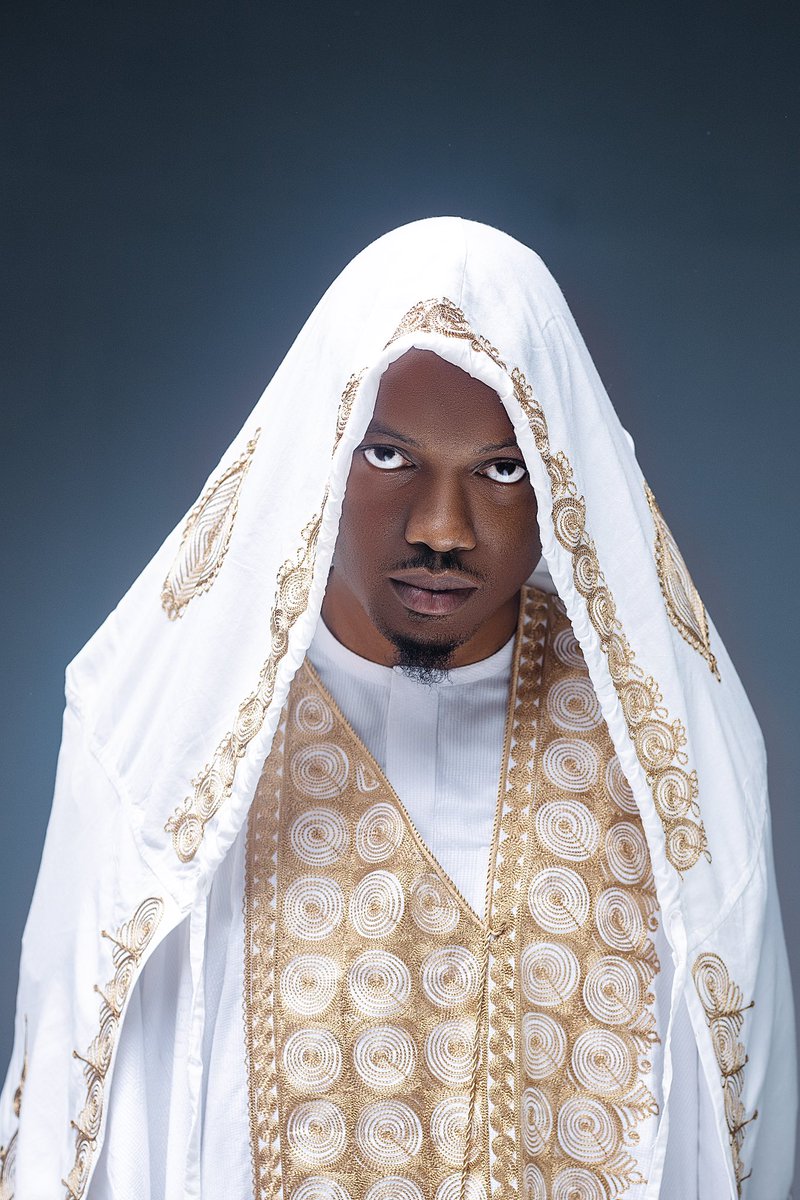 VectorThaViper's tweet photo. I come to find out the Omo Alagemo concept upholds the protection and unity of the ( ijebu ) people which is where the Teslim comes in with all his Ancestral glory from isonyin.

In grand honor, protection and preservation of our cultural heritage.

#OjudeOba25 https://t.co/M80cg4KQhv