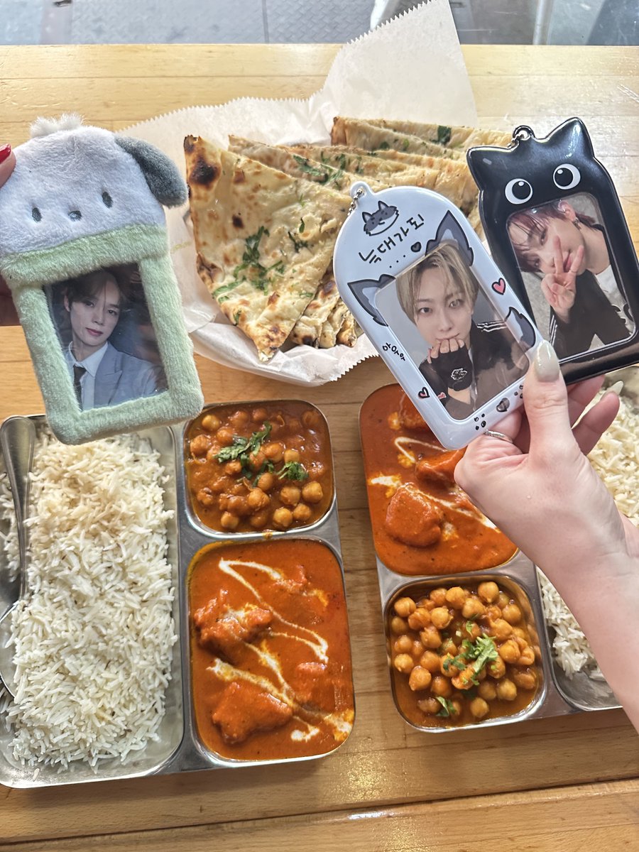 luné date with <a href="/7nicho9/">^•^</a>