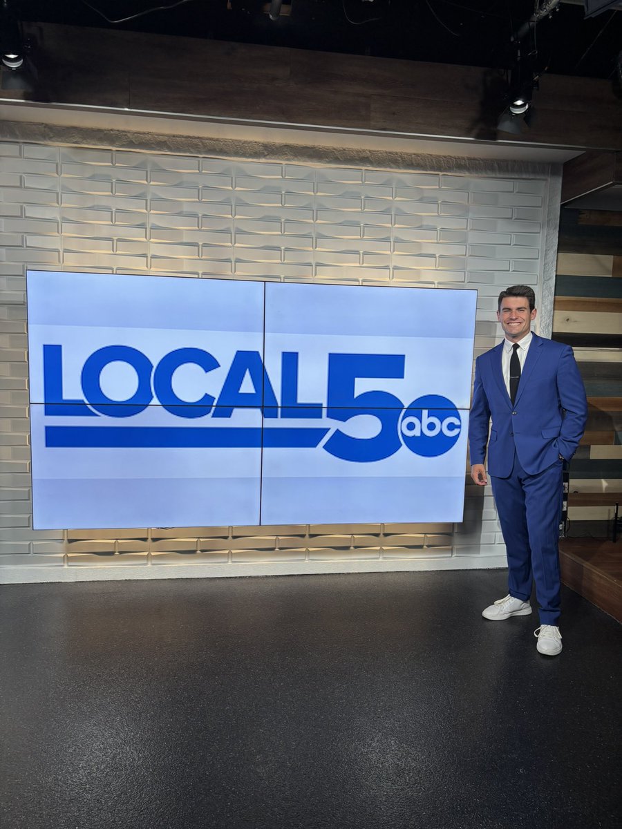 Trey Redfield (@trey_redfield) on Twitter photo Kearney, NE ➡️ Des Moines, IA
I’ll be joining <a href="/weareiowa5news/">Local 5 News</a> as their newest Weekend Sports Anchor/Reporter. I look forward to teaming up with <a href="/ReinaGarciaTV/">Reina Garcia</a>, covering the best of the best, one state over.
I start on July 21! I’m excited for this new chapter in the Midwest. Kearney, NE ➡️ Des Moines, IA
I’ll be joining <a href="/weareiowa5news/">Local 5 News</a> as their newest Weekend Sports Anchor/Reporter. I look forward to teaming up with <a href="/ReinaGarciaTV/">Reina Garcia</a>, covering the best of the best, one state over.
I start on July 21! I’m excited for this new chapter in the Midwest.