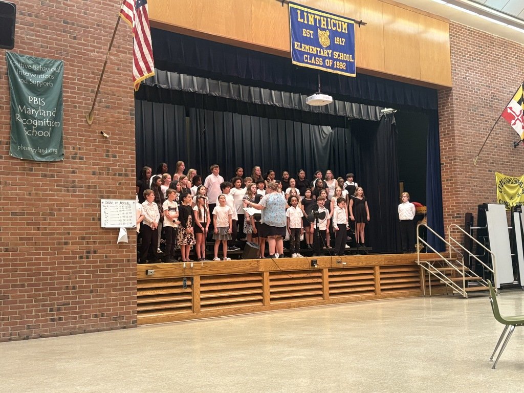 LinthicumES's tweet photo. LES Chorus/Band Concert - Well Done, Loved the new songs!
#TigerGrit
#BelongGrowSucceed
#AACPSMusic https://t.co/BAxy9G12QJ