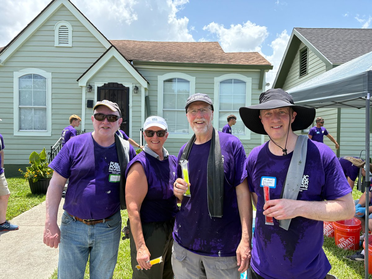 It’s the Public Power Day of Giving and <a href="/publicpowerorg/">Public Power</a>  has partnered with <a href="/RT_NewOrleans/">RTNO</a>  and <a href="/TheGreenProject/">the Green Project</a> to paint houses and revitalize communities. Thanks to this Wisconsin crew for helping on this 90-degree day!