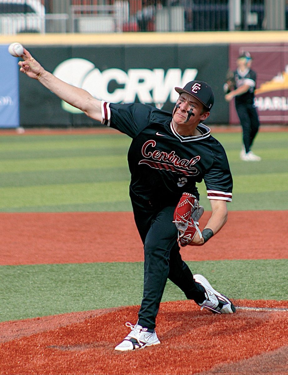 Rusty Udy (@rusman1981) on Twitter photo <a href="/WhgCentralBsbl/">CCHSBaseball</a> pitcher Brayden Cover guides the Maroon Knights to the AA State Baseball Championship ⚾️ game with a stellar performance in the semis.
Cover fires a 1-hitter with 14 K's in a 10-0, 6-inning win over Wyoming East
#wvprepbase <a href="/WhgCentralBsbl/">CCHSBaseball</a> pitcher Brayden Cover guides the Maroon Knights to the AA State Baseball Championship ⚾️ game with a stellar performance in the semis.
Cover fires a 1-hitter with 14 K's in a 10-0, 6-inning win over Wyoming East
#wvprepbase