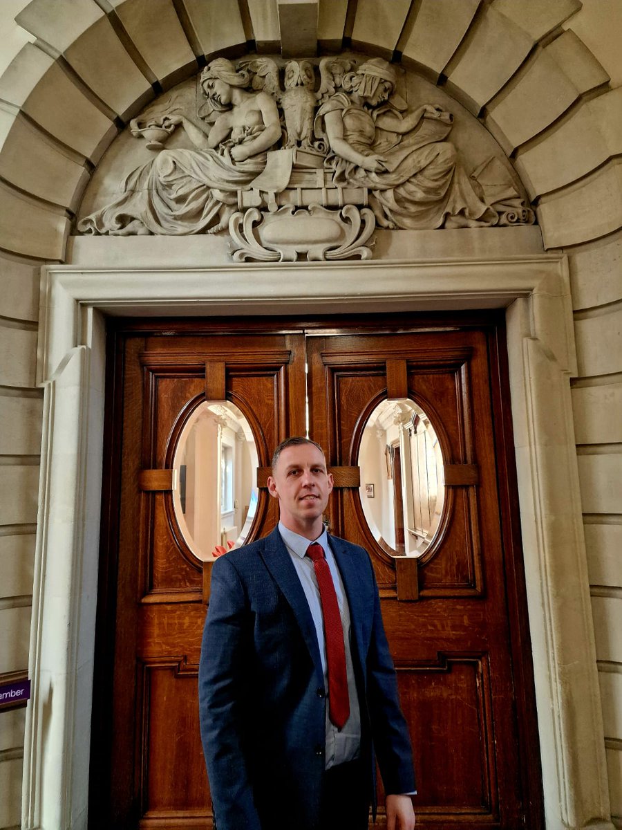 Matt Ward: Leader of Walsall Labour Group volunteers as a magistrate.

"Becoming a magistrate is one of the most rewarding things I've done. It's not just about upholding the law-it’s about listening, understanding &amp; making decisions that genuinely impact lives."

#VolunteersWeek