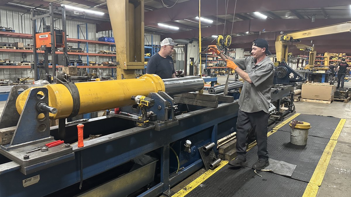 At Midwest Industrial Sales, we don’t just rebuild hydraulic cylinders — we verify performance through rigorous in-house testing. 

Pictured here, our skilled technicians are putting a CAT777D Hoist Cylinder through its paces to ensure it meets the highest standards.