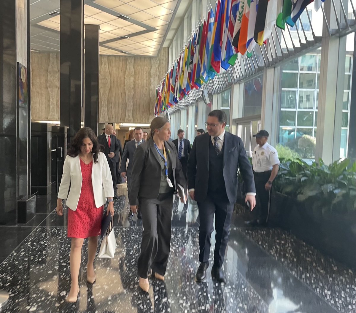 DanielMitov's tweet image. π§π¬π€πΊπΈ Productive meeting in Washington with Deputy Assistant Secretary Sonata Coulter. We discussed π§π¬βs strong progress on joining the Visa Waiver Program & joint steps against money laundering.
π§π¬ Bulgaria is back with a stable govβt, committed to πͺπΊ #Eurozone by Jan 2026.