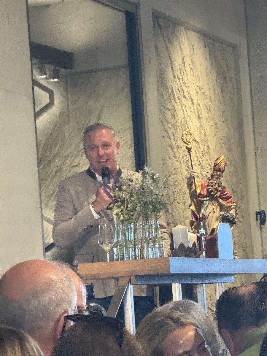 josef kalina tweet media