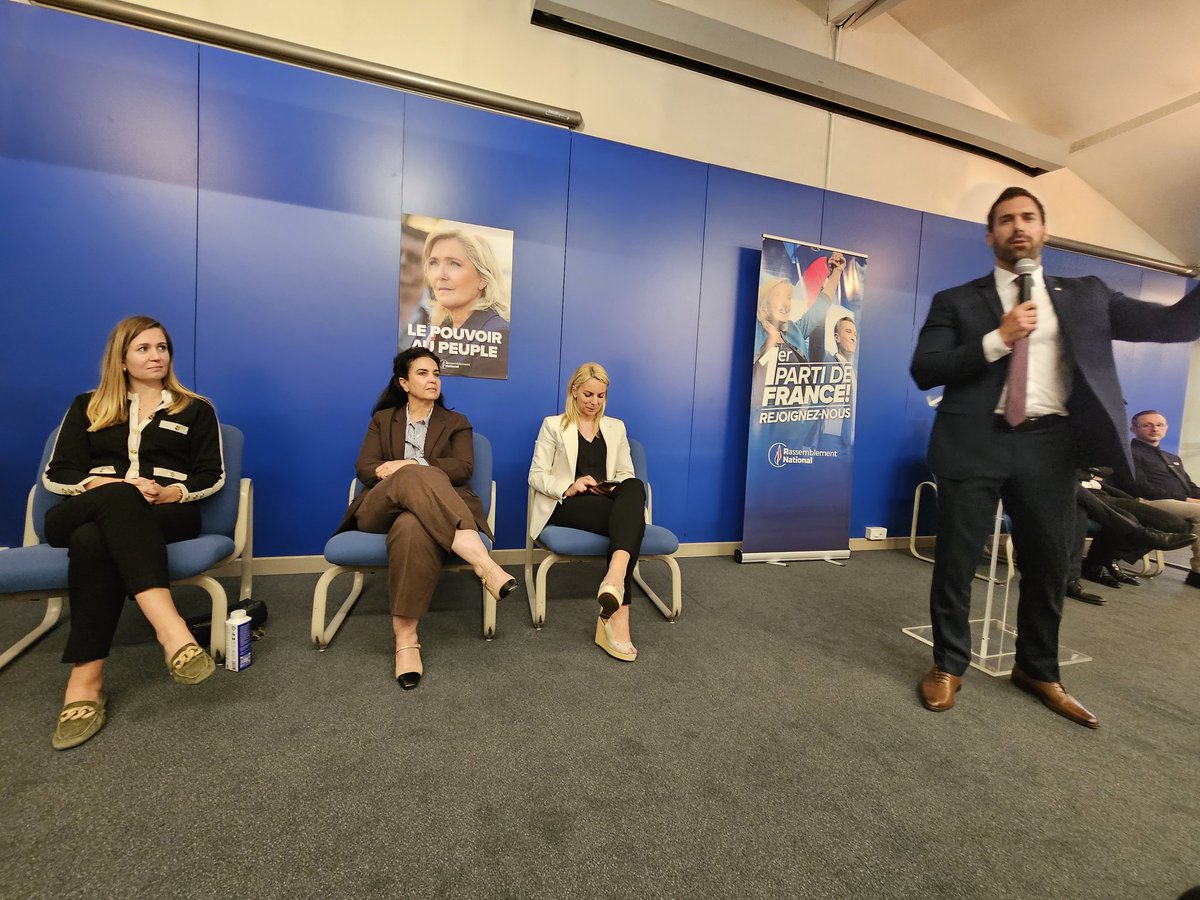 FrederiqueJoint's tweet photo. Très belle réunion publique en compagnie de nos députés @sblanc66000, @JulienOdoul et bien sûr @diaz_edwige et @jrechagneux.
Les enjeux des prochaines élections municipales et présidentielles ont été abordés. https://t.co/IxWi5Q4NXY