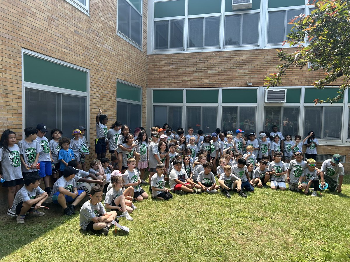Fun in the Sun at field day!!!  ☀️ <a href="/SEM_Dalers/">SEM Dalers</a>