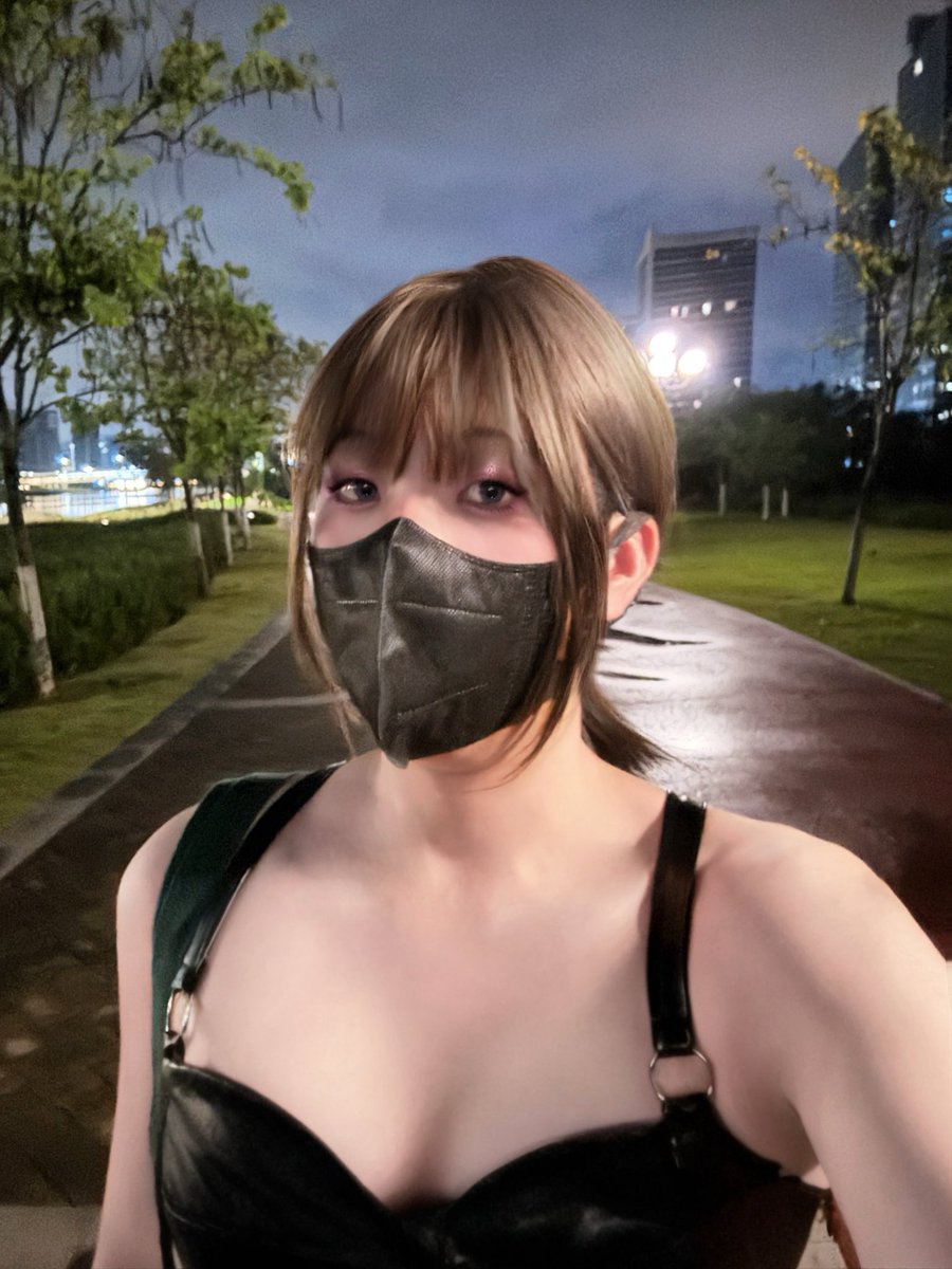 投稿系列9
相比于视奸羞辱它，多数家伙更想跪下给它舔靴子吧？
#chastity #slave #禁欲 #高潮禁止 #管理 #废物 #锁奴 #欲奴 #失去权利 #锁废 #贱奴 #Locked