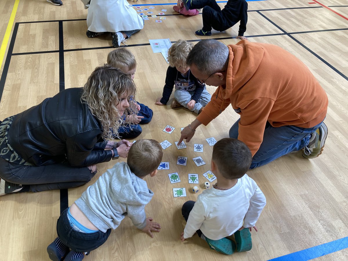 picard aude (@aude_picard) on Twitter photo Rencontre robotique avec 90 élèves de TPS/PS dans le cadre d un projet TER de Damvillers. Merci aux ERUN et à tous les CPC de Verdun et Stenay. Bravo aux enfants et aux enseignants pour le travail réalisé en classe avant cette rencontre. <a href="/DSDEN55/">DSDEN55</a> <a href="/ien_stenay/">IEN Stenay</a> <a href="/valcoq1/">Valérie Coquillard</a> <a href="/55_verdun/">IEN VERDUN 55</a> Rencontre robotique avec 90 élèves de TPS/PS dans le cadre d un projet TER de Damvillers. Merci aux ERUN et à tous les CPC de Verdun et Stenay. Bravo aux enfants et aux enseignants pour le travail réalisé en classe avant cette rencontre. <a href="/DSDEN55/">DSDEN55</a> <a href="/ien_stenay/">IEN Stenay</a> <a href="/valcoq1/">Valérie Coquillard</a> <a href="/55_verdun/">IEN VERDUN 55</a>