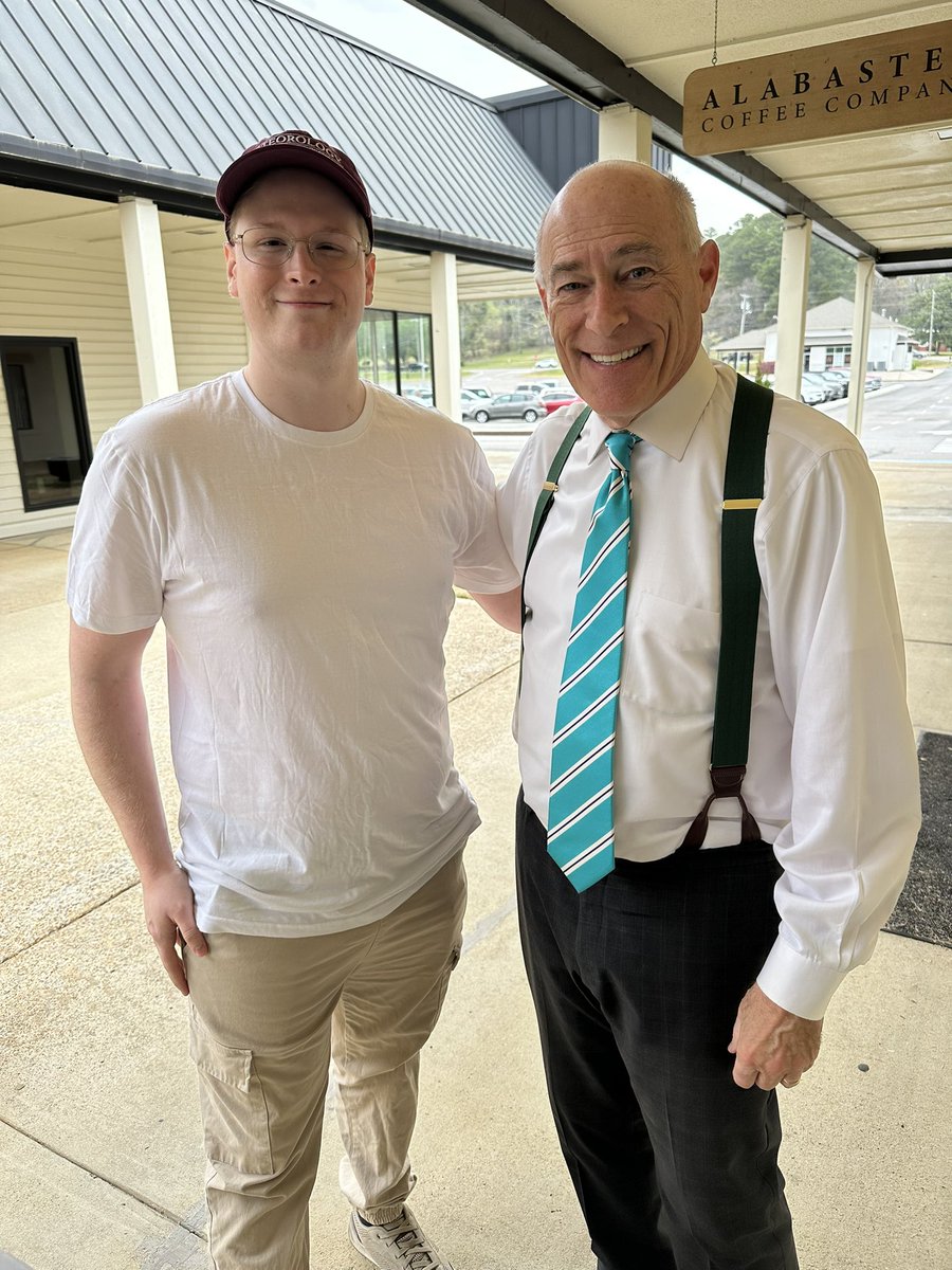 GingerThunder26's tweet photo. Happy Birthday @spann ! Looking forward to meeting you again someday and getting your other book signed! https://t.co/dp5q02D5ZO