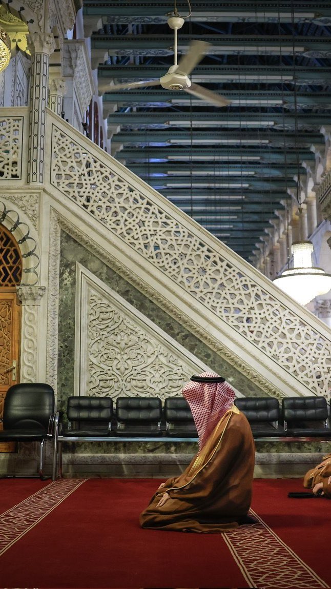 واللي يهدّدنا بليثٍ في عرين ..
جينا العرين ولا لقينا فيه أحد 🇸🇦💚