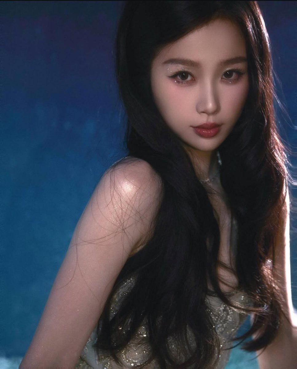 Lusi,赵露思. tweet media