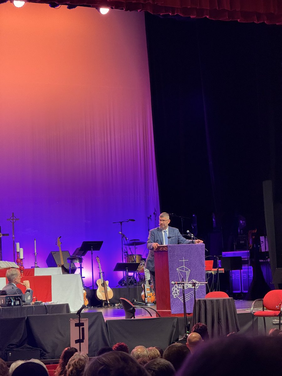 Full circle moment at #flumc2025 seeing my friend Rodrigo. 9 yrs ago, we launched churches, swapping ideas. His faithfulness inspires me. Thankful for his impact on God’s kingdom! 🙌