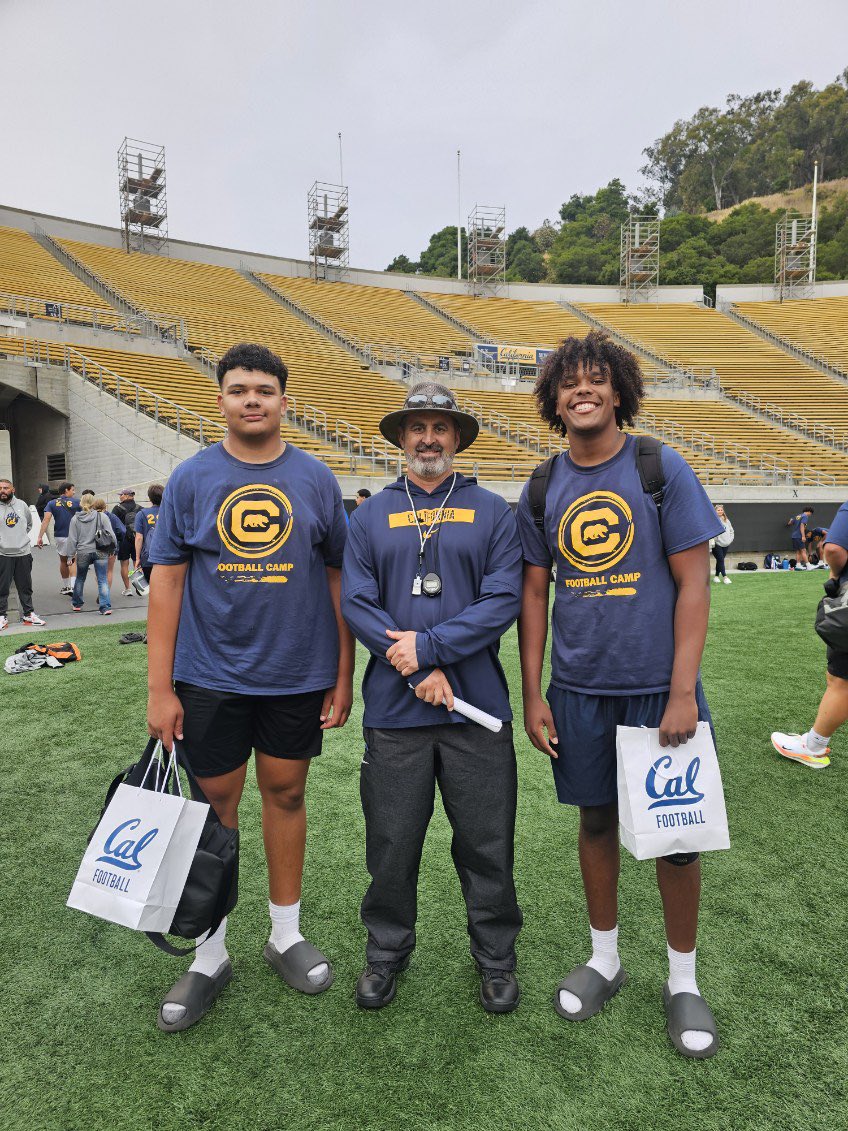 TerrenceJ75's tweet image. Blessed to win OL MVP thank you @AnaeCoach for the coaching and thanks @NickRolovich for putting on a great camp

@BrandonHuffman @VEE_Sports @VCHS_FB