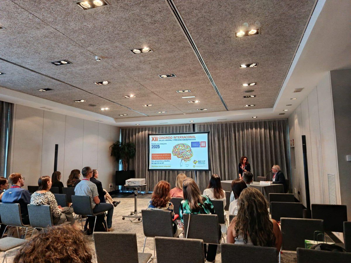 📍 En el IAPRL hemos participado en el #CongresoSESST2025, celebrado en Madrid del 4 al 6 de junio, bajo el lema:
“IA y Humanismo Digital: Ejes y Desafíos del Siglo XXI en SST”.

Intercambio, reflexión e innovación para una prevención laboral centrada en las personas.
#IAPRL