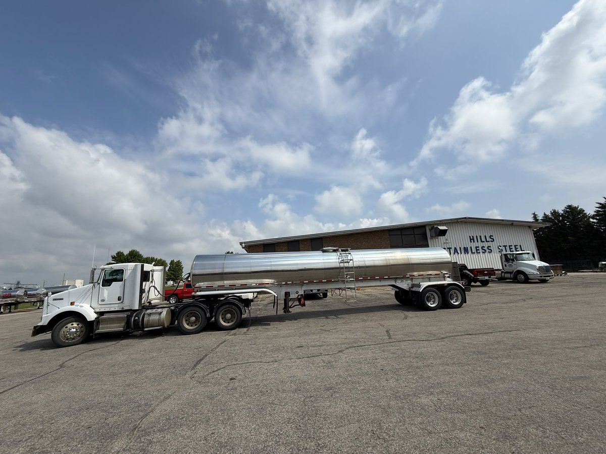 Pasture wells won’t keep up but this should help keep water tanks full for the cattle the summer!   Hills Stainless Tank found me a trailer!!

This setup reminded me of our dairy days All i need is a Land O Lakes sticker