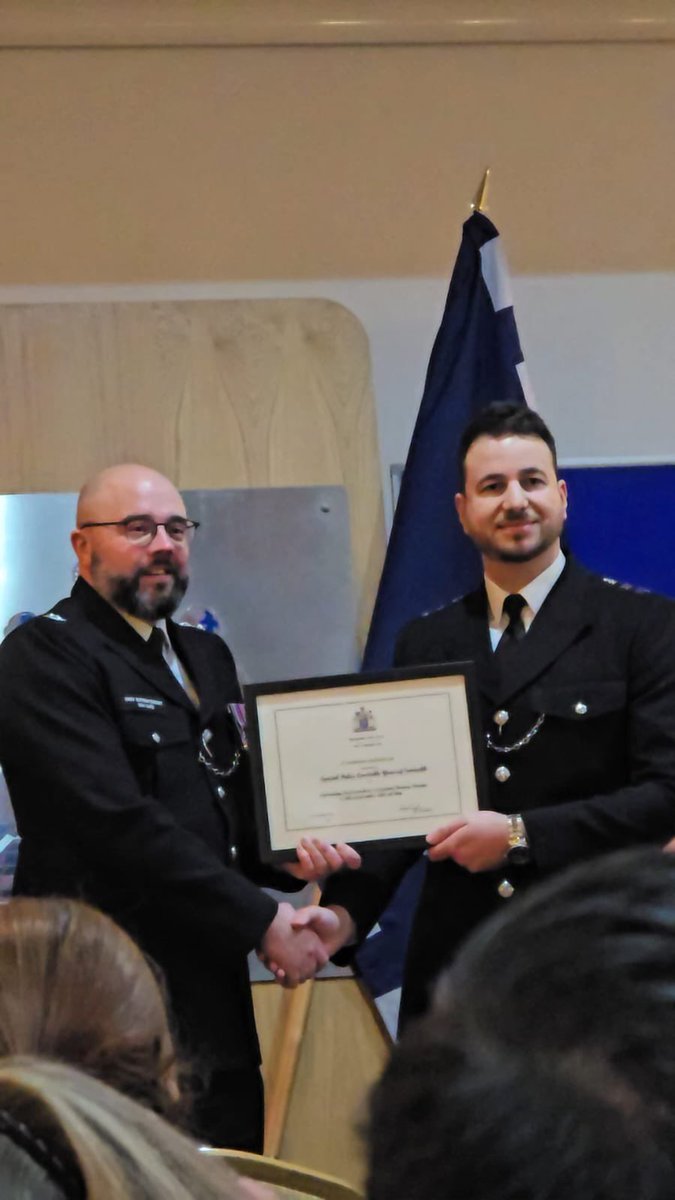 MPSSpecials's tweet photo. #NationalSpecialsWeekend25 we say a huge THANK YOU to our amazing Special Constables in Newham 👮♂️💙
Volunteering their time to keep our community safe, they’re a vital part of our policing team. We appreciate you! 🙌
#Newham #MetSpecials #TeamSpecials https://t.co/vkhcFe5IAm