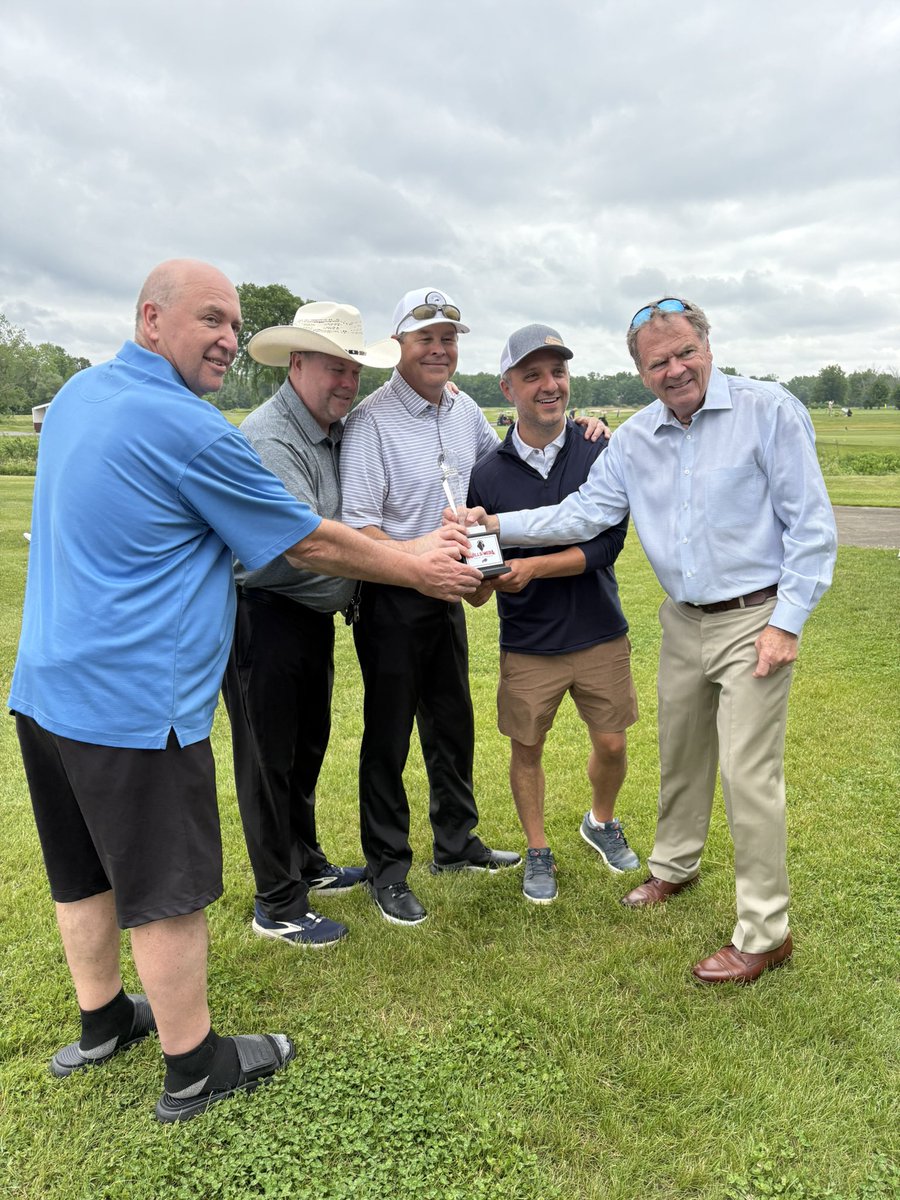 ScottSwenson4's tweet image. Winners of the Bills Media golf outing! @ChrisTrapasso @courts44 @billsrock @jmccoyphoto