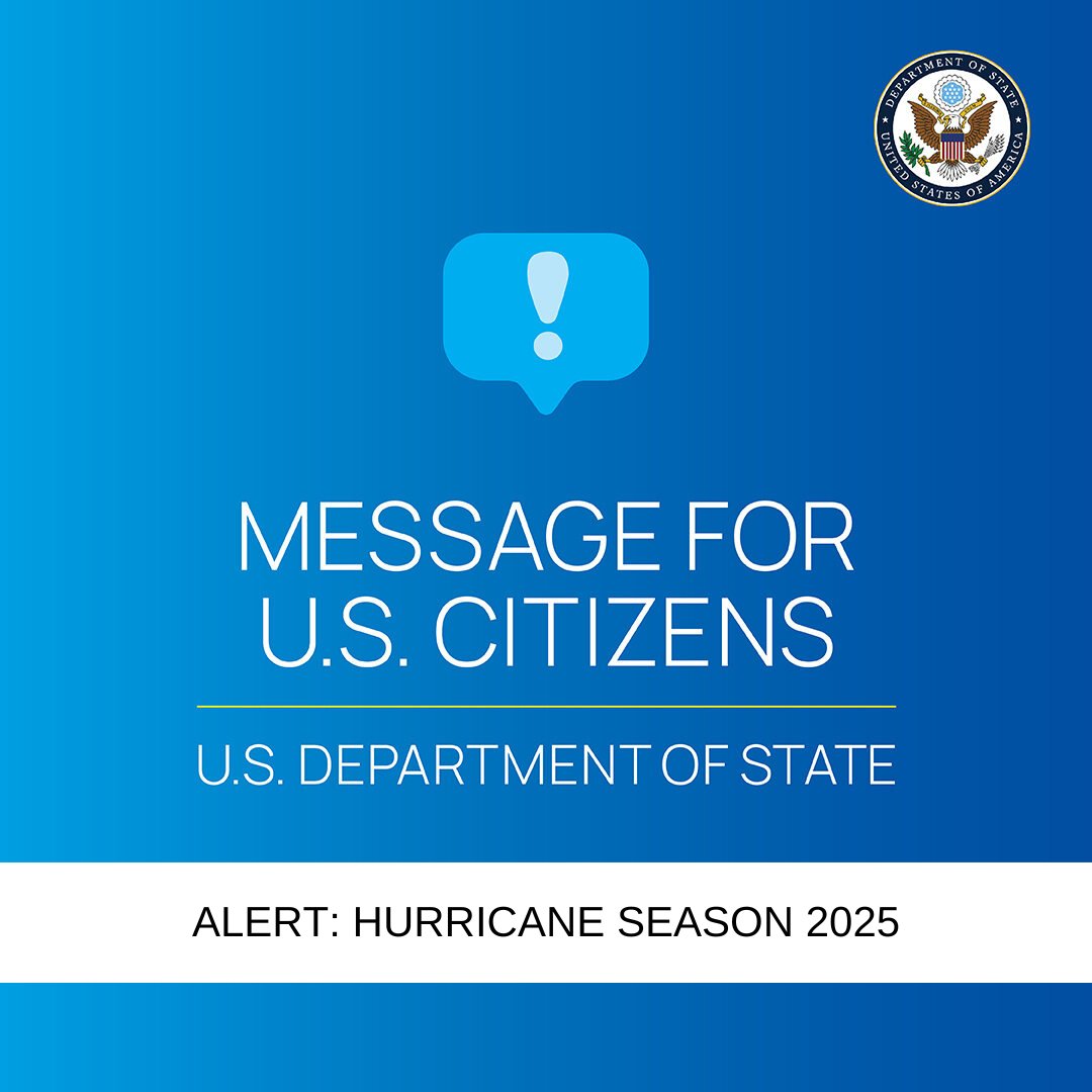 usembassyhn's tweet photo. 🌪️ Alert: Hurricane Season 2025
June 1 to November 30
📌 Be prepared:
• Enroll in STEP: https://t.co/ajFUVZsMsa
• Have an emergency kit ready
• Keep your travel documents and copies safe
• Stay informed via COPECO and NOAA
More info: https://t.co/LsHul2YDlH 

#HurricaneSeason #TravelSafe #USEmbassyHonduras #StayInformed