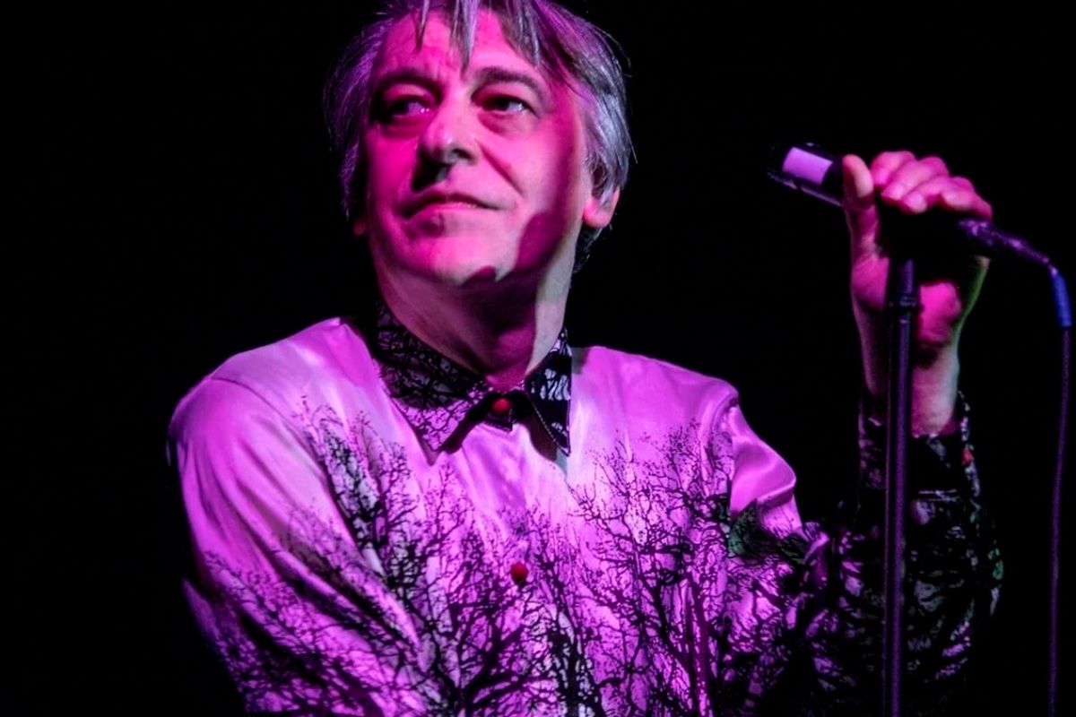 🗣️ Daniel Melero: "No vivo aferrado a ninguna época"

El cantante y compositor recientemente lanzó dos discos diametralmente opuestos: "Membrana" y "Ultracromático", y su autobiografía, "Incierto y sinuoso".

✍️ <a href="/zentnermaria_/">María Zentner ⭐⭐⭐</a> | buff.ly/GOQYZcf