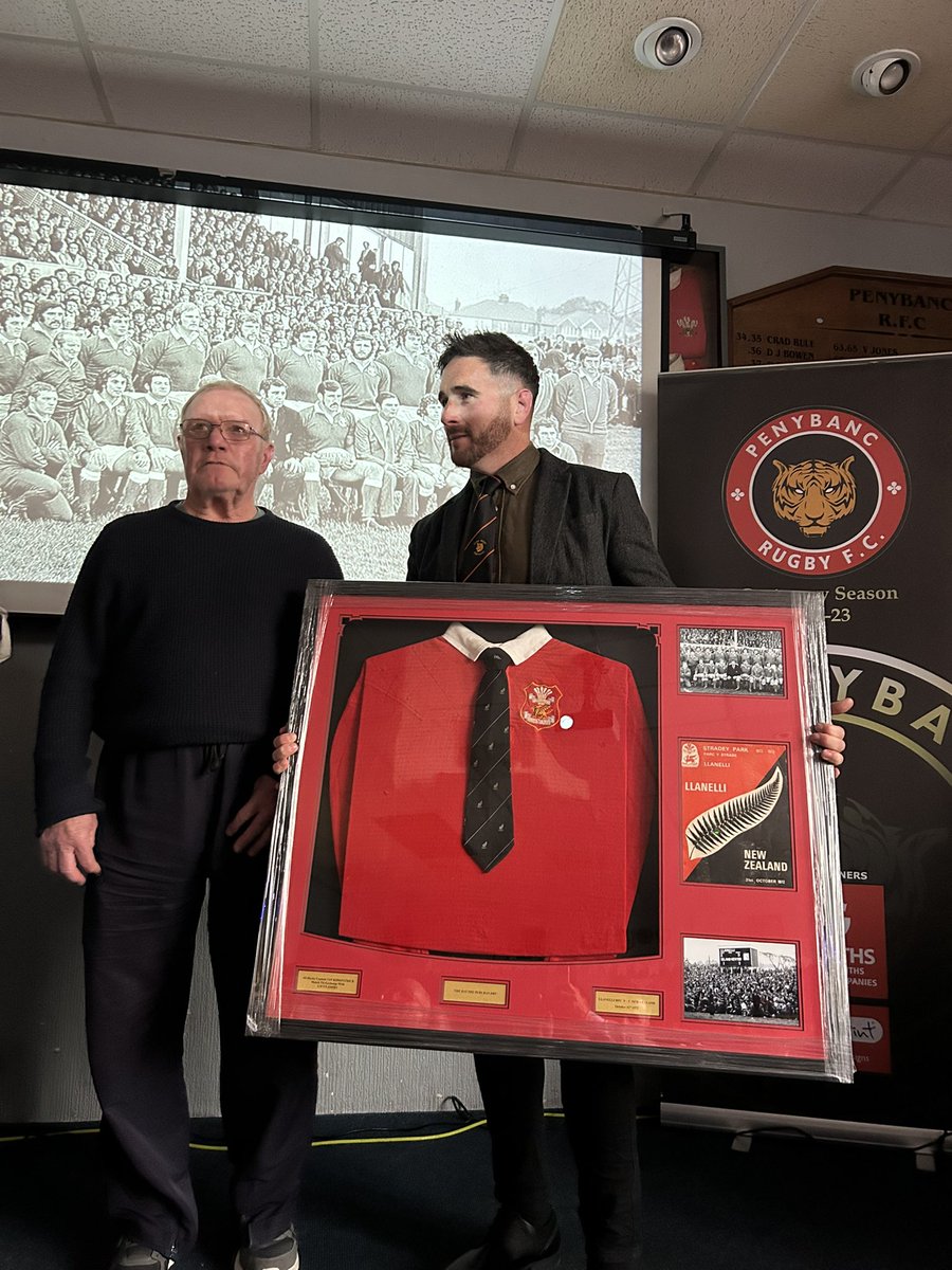 owen williams tweet media