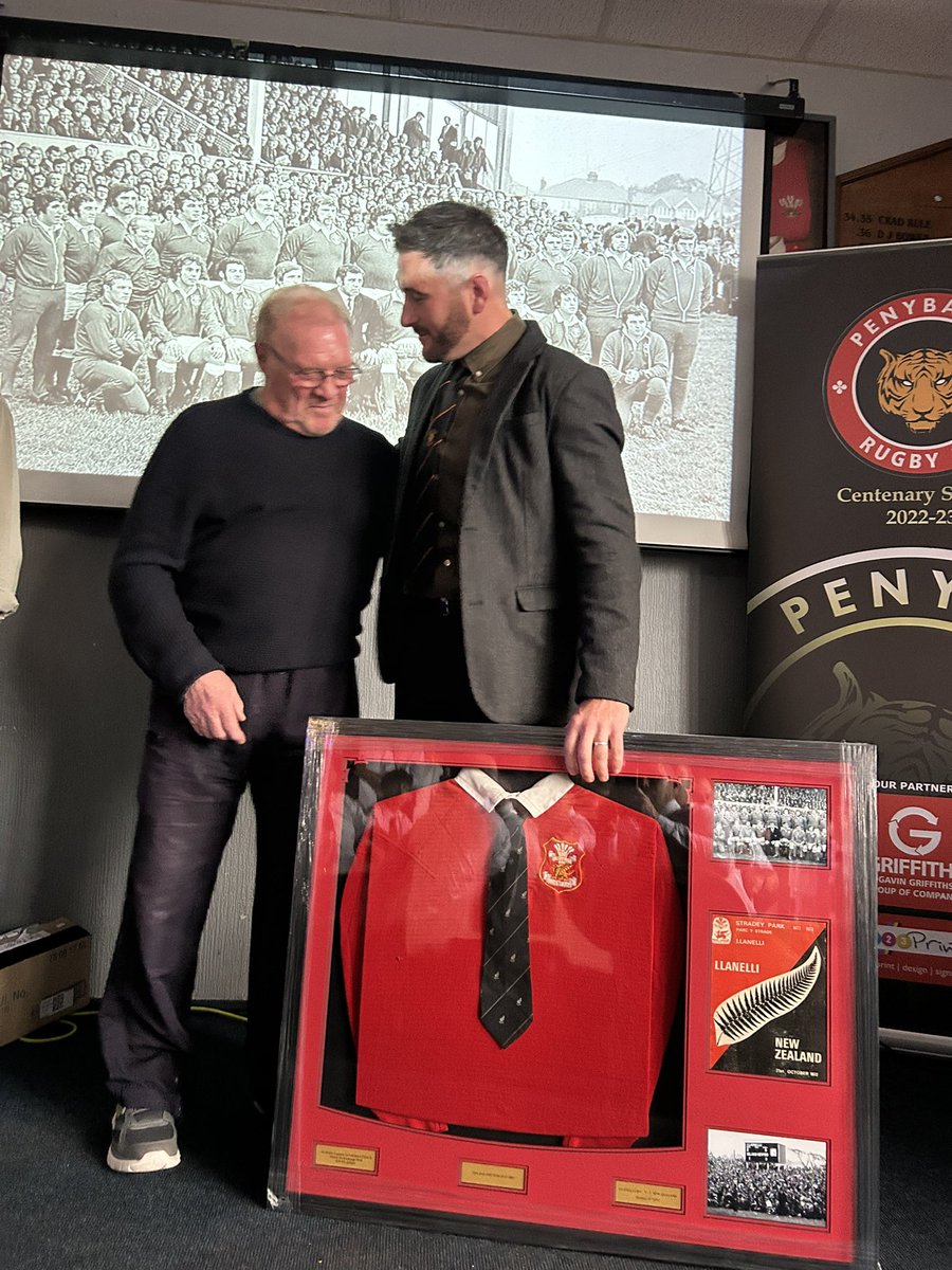 owen williams tweet media