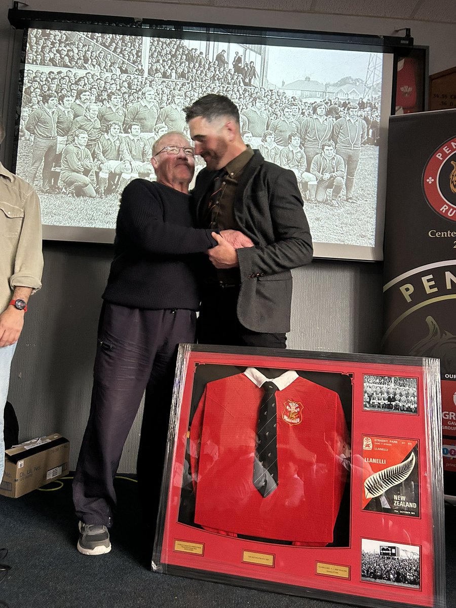 owen williams tweet media