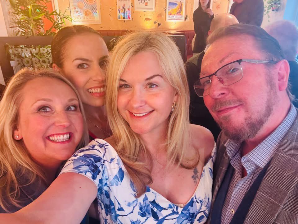 BillingReeves's tweet image. I had the loveliest evening last night at the #BoboWestKirkby launch with treasured friends and lots of gorgeous new faces! What a great atmosphere, lovely staff and great food❤️
Thanks to Wirral Life Magazine's Si Hall and Nicky Rigby for the invitation.
It was lovely to…