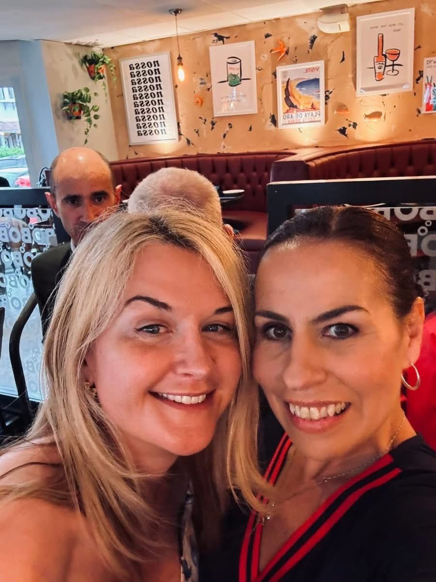BillingReeves's tweet image. I had the loveliest evening last night at the #BoboWestKirkby launch with treasured friends and lots of gorgeous new faces! What a great atmosphere, lovely staff and great food❤️
Thanks to Wirral Life Magazine's Si Hall and Nicky Rigby for the invitation.
It was lovely to…
