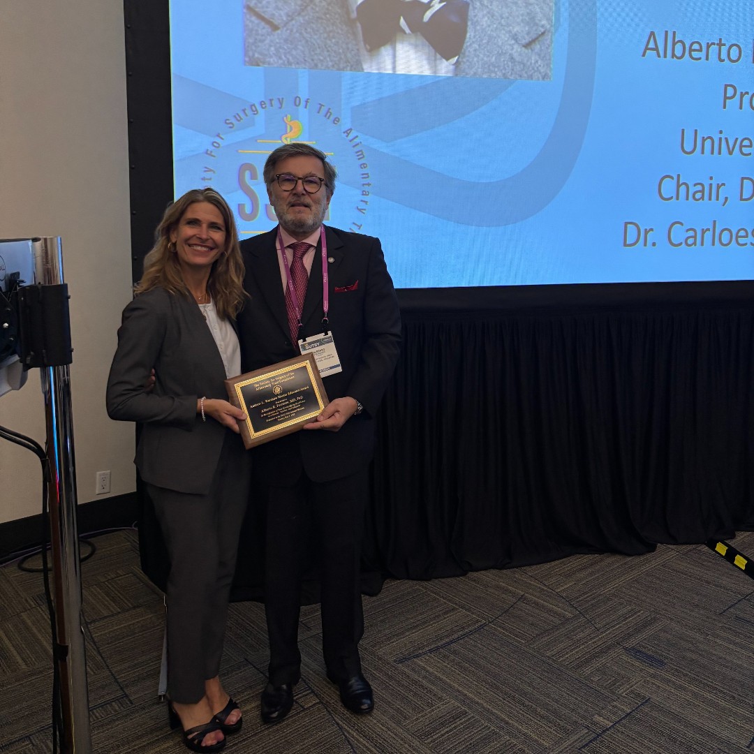 SSAT (@ssatnews) on Twitter photo Celebrating Excellence in Education at #SSAT2025! 🎉
Congratulations to Dr. Alberto R. Ferreres, MD, PhD, from the University of Buenos Aires, Argentina, recipient of the 2025 Andrew L. Warshaw Master Educator Award.
<a href="/doctorferreres/">Alberto Ferreres</a> Celebrating Excellence in Education at #SSAT2025! 🎉
Congratulations to Dr. Alberto R. Ferreres, MD, PhD, from the University of Buenos Aires, Argentina, recipient of the 2025 Andrew L. Warshaw Master Educator Award.
<a href="/doctorferreres/">Alberto Ferreres</a>