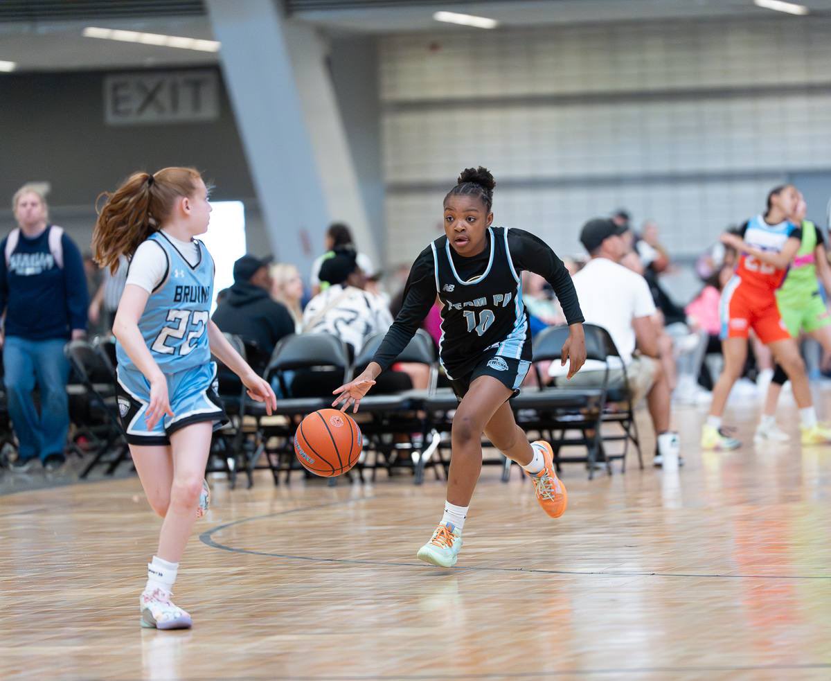 A sight to see. Intense G 2031 Abby Kearse (PA) goes to Governor Mifflin School District and plays for Team Pennsylvania. She plays low, putting defenders on her hip, and shoots a floater in the lane or picks apart the defense before throwing a laser pass. MiddleSchoolElite.com