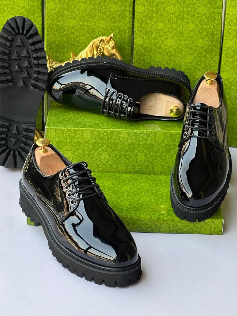 Kingofjoy_24's tweet photo. Stock 🚨: Gucci Luxury Glossy Cooperate Shoe...now available🕹️💸🙌
Features: Very Strong Quality and Dope Material
Color : Black
Price: 45000
Size: 40, 41, 42, 43, 44, 45, 46
Fully Boxed
With us You get Quality 💯or nothing
Nationwide Delivery 
DM now to place your order https://t.co/0ag9GBkyIV
