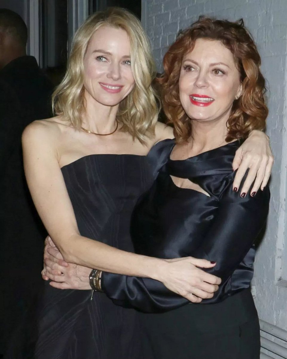 JuanmadelaPoza's tweet photo. #NaomiWatts y #SusanSarandon son las protagonistas de #3Generaciones (#AboutRay, #3Generations, 2015), de #GabyDellal. Una película estupenda sobre diferentes tipos de familia y personas. Un canto al amor, la familia, la aceptación y la comprensión. https://t.co/kmLMhofqUu