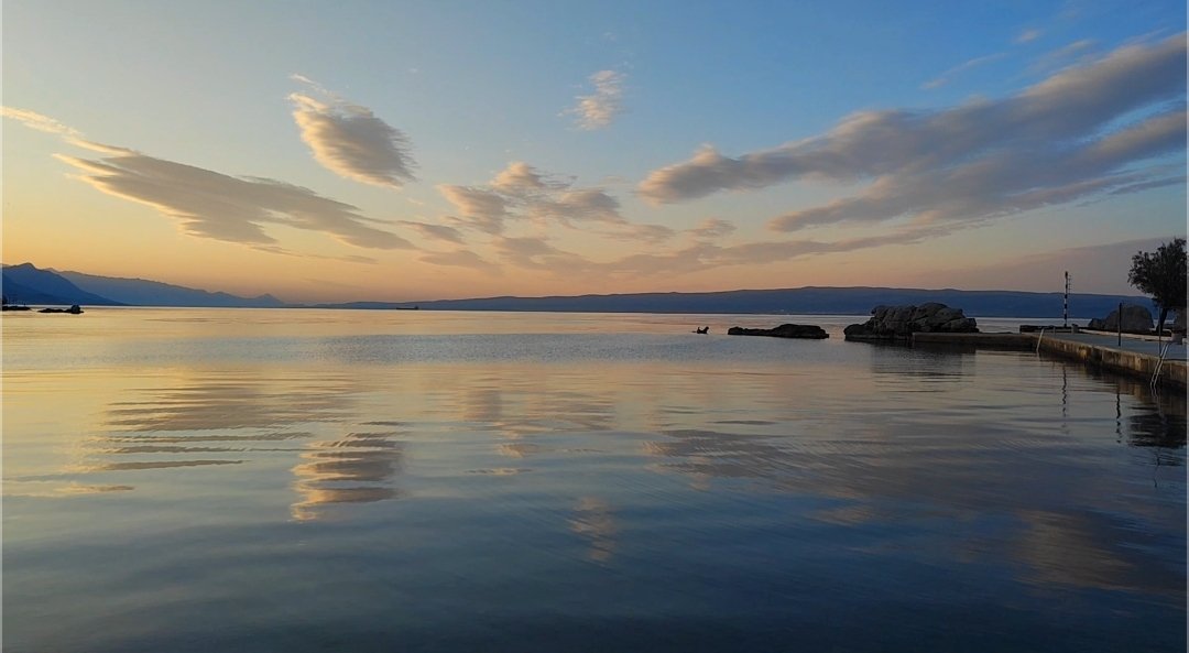 Ana_Rajcani's tweet photo. https://t.co/SHB8upI5Ik
#splitcroatia #croatia #Hrvatska https://t.co/PoSNlJh1RN