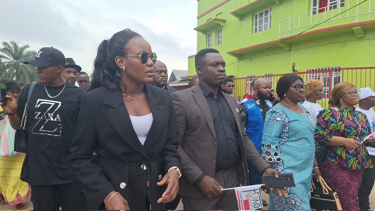 FrivaoRDC's tweet image. 📢Vingt-cinq ans (25 ans) après les jours sombres sous le choc des violents affrontements entre les armées #rwandaise et #ougandaise, en juin 2000, le Fonds Spécial de Répartition de l&apos;Indemnisation aux Victimes des activités illicites de l&apos;Ouganda en RDC (#FRIVAO) a ravivé le…