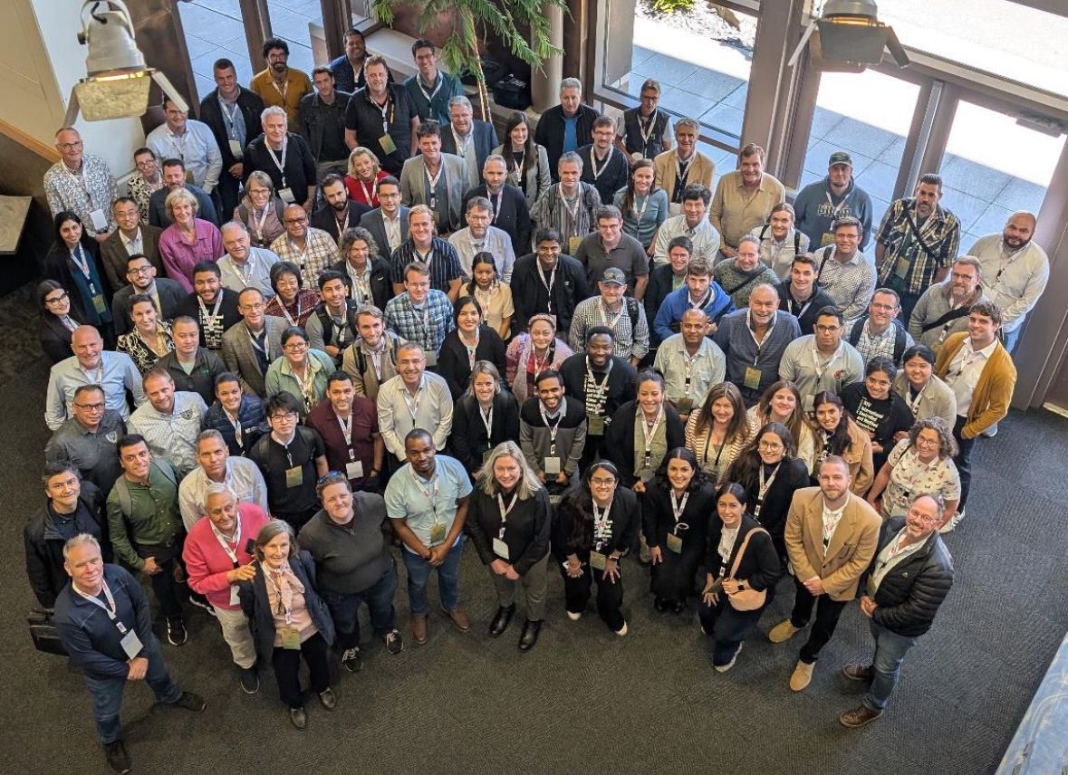 Nacherntephysi1's tweet photo. Thank you to all #CAMA2025 participants, especially during the technical visit at #Stemilt with Dr @Rob Blakey – clear, competent and inspiring.
Special thanks to the organizing team: @Rene Mogollon, @David Rudell, @Ines Hanrahan, @Carolina Torres https://t.co/8gsjl2xrtV