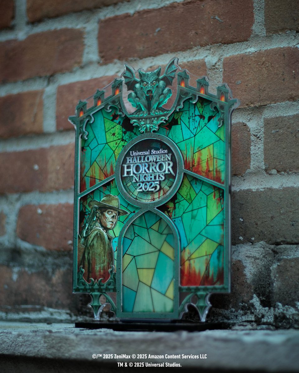 HorrorNights's tweet image. attention future ghouls
new merch from the Vault dropped. come grab it... b4 the raiders do 😈
