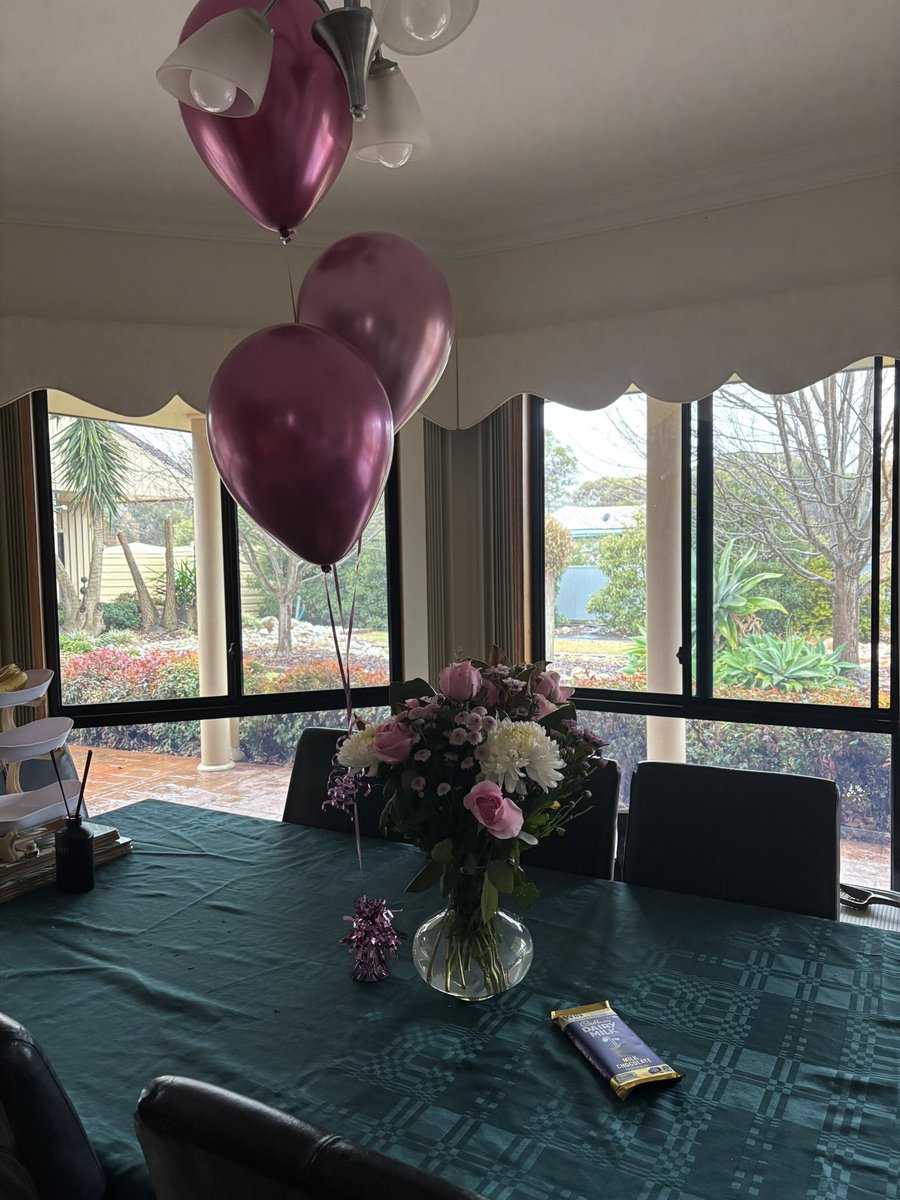 Shez 💫 tweet media