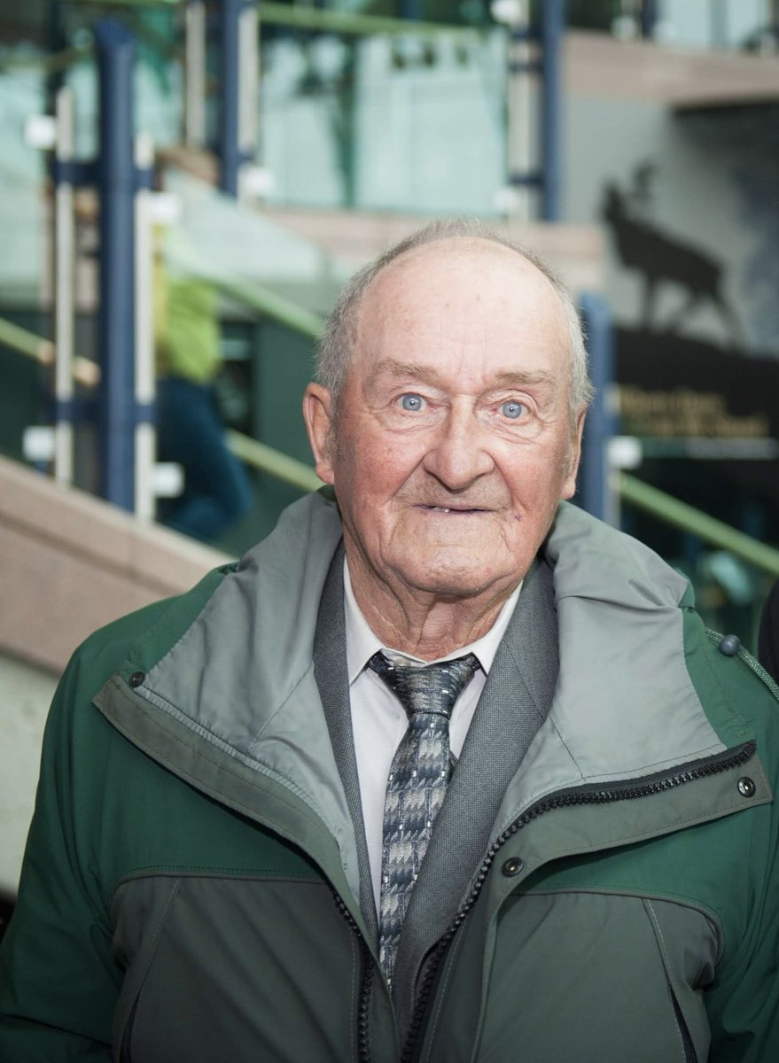 Today we mourn the loss of an icon. Captain Jack Troake imparted worldly lessons to all those who shared his wisdom, insights and mischievous sense of humour. Thank you for the kindness that you showed my family and I. 
Thoughts and prayers are with Florence, Hardy and family. 💔